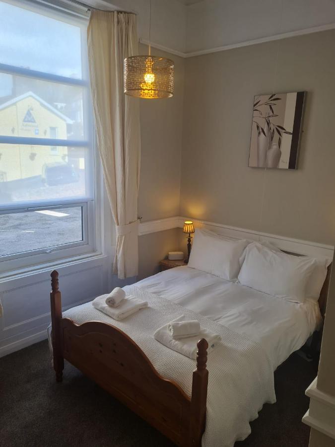 Heathcliff House B&B Exclusively For Adults Free Large Carpark Torquay Eksteriør bilde