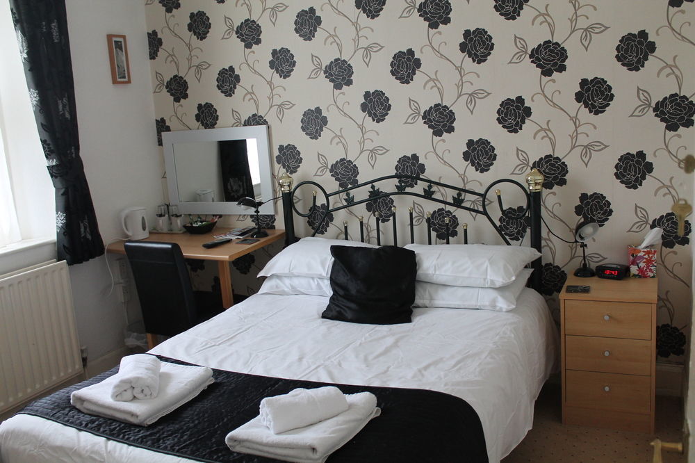 Heathcliff House B&B Exclusively For Adults Free Large Carpark Torquay Eksteriør bilde