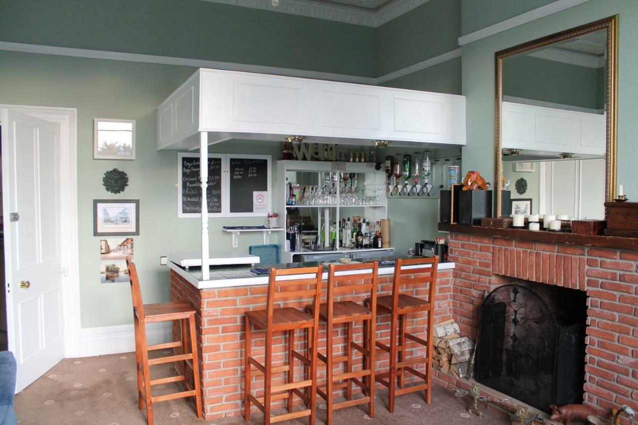 Heathcliff House B&B Exclusively For Adults Free Large Carpark Torquay Eksteriør bilde